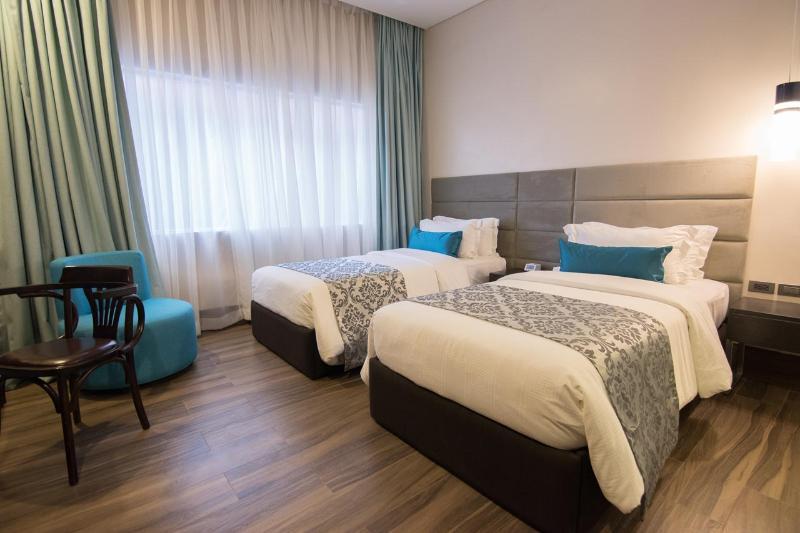 Goldberry Lite Hotel Илойло Сити Екстериор снимка